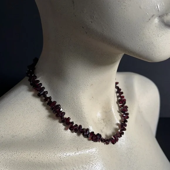 Barnet Briolette Necklace